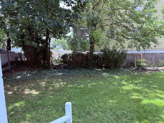 49 Soundview Ave Unit 49, Stamford, CT 06606 - view of yard