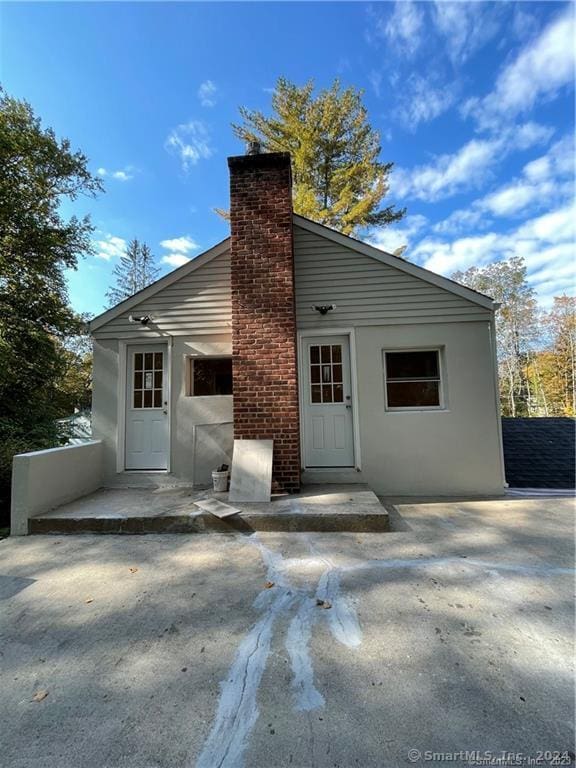 86 Pocahontas Rd, Redding, CT 06896