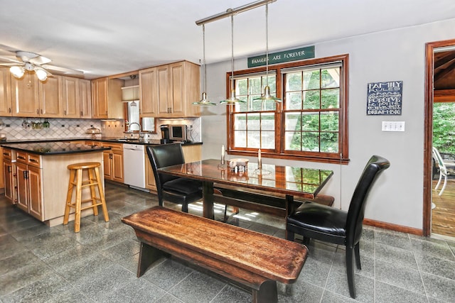 55 Gate Way, Hamden, CT 06518 - dining space featuring granite tiled floors and ceiling fan