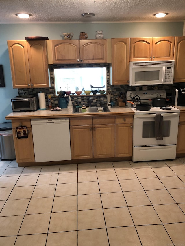 19 Sunset Rd, North Haven, CT 06473 - photo 3