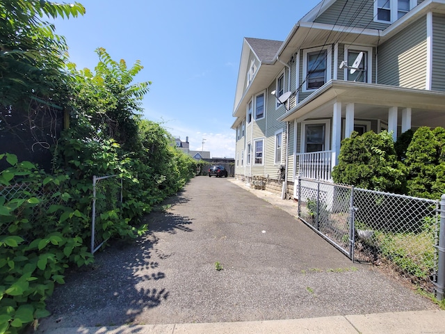 73 Newfield Ave, Bridgeport, CT 06607 - view of asphalt driveway