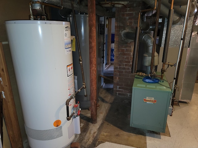 73 Newfield Ave, Bridgeport, CT 06607 - utility room featuring gas water heater and a heating unit