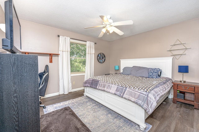 80 Richard Ave, Wolcott, CT 06716 - bedroom with wood finished floors, a ceiling fan, and a textured ceiling