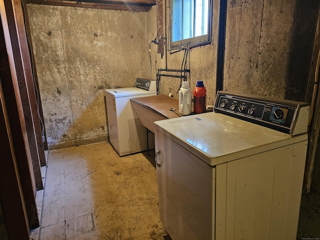 120 Nilan St, Hartford, CT 06106 - washroom with separate washer and dryer and light floors