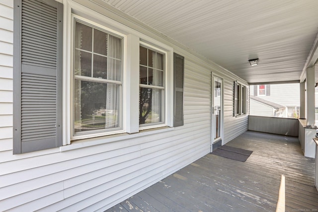 12 Lincoln Ave, Danbury, CT 06810 - view of porch