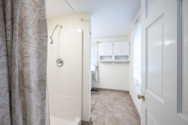 117 Long Meadow Hill Rd, Brookfield, CT 06804 - bathroom featuring curtained shower