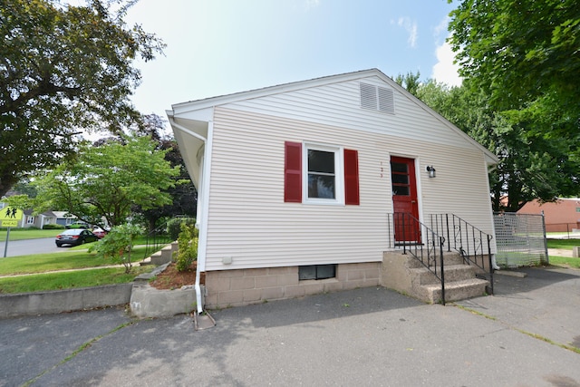 129 Tomlinson Ave, Plainville, CT 06062 - view of bungalow