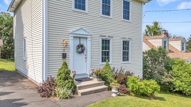 18 Overlook Ave, Middletown, CT 06457 - view of front of home