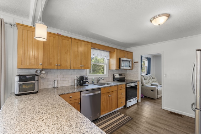 672 Bradley St, East Haven, CT 06512 - photo 5