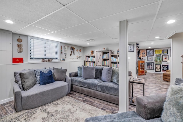 92 Seminole Ln Unit B, Stratford, CT 06614 - living area with wood finished floors, a drop ceiling, and recessed lighting