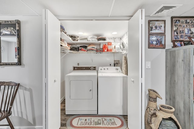 92 Seminole Ln Unit B, Stratford, CT 06614 - laundry area featuring washer and clothes dryer