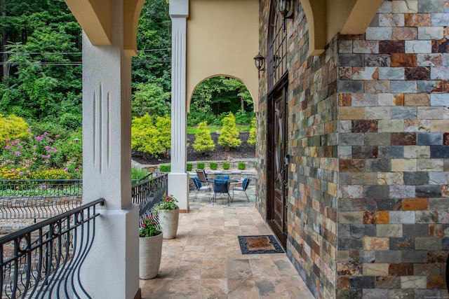 2 Barberry Ln, Farmington, CT 06032 - view of patio / terrace featuring outdoor dining space