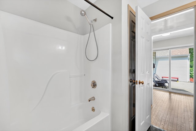 108 Pilgrim Dr, Windsor, CT 06095 - full bath featuring  shower combination and wood-type flooring