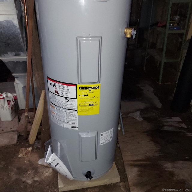3 Prospect Pl, Middletown, CT 06457 - utility room featuring water heater