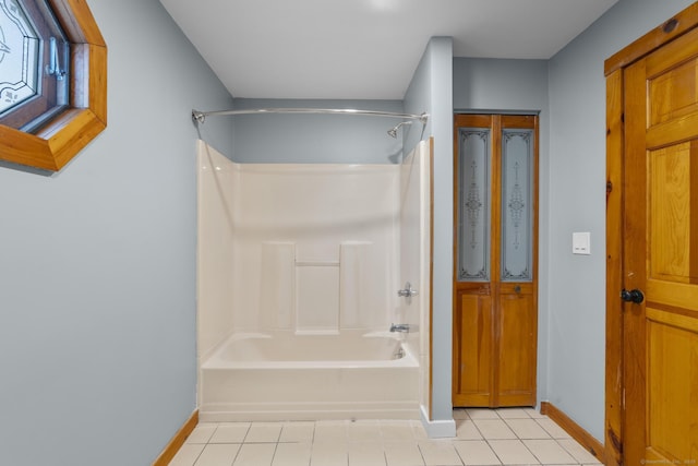 29 Gilyard St, Seymour, CT 06483 - full bath featuring washtub / shower combination and tile patterned flooring