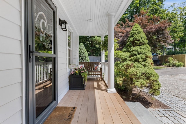 601 Old Stamford Rd, New Canaan, CT 06840 - view of porch