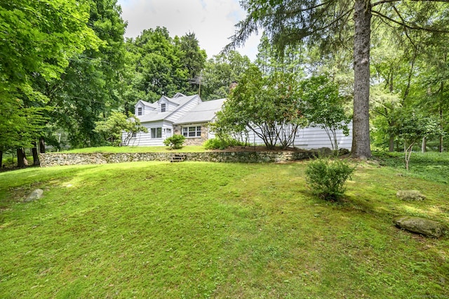 397 Lakeside Dr, Stamford, CT 06903 - photo 1