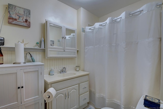 32 Columbus St, East Hartford, CT 06108 - full bathroom featuring vanity and curtained shower