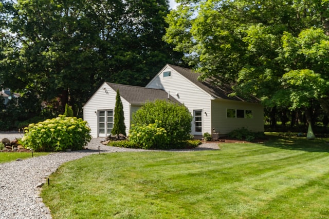 109 Boston Post Rd, Madison, CT 06443 - view of front of home featuring a front lawn