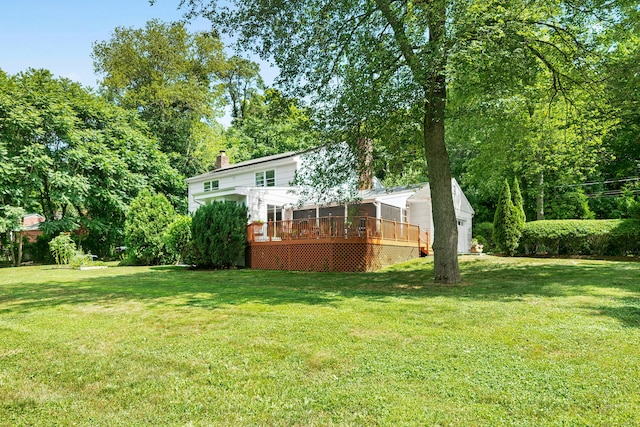 11 Old Kings Hwy, New Canaan, CT 06840 - view of grassy yard featuring a deck