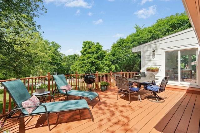 11 Old Kings Hwy, New Canaan, CT 06840 - wooden terrace with outdoor dining space
