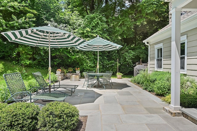 311 Wilton Rd E, Ridgefield, CT 06877 - view of patio / terrace featuring outdoor dining space