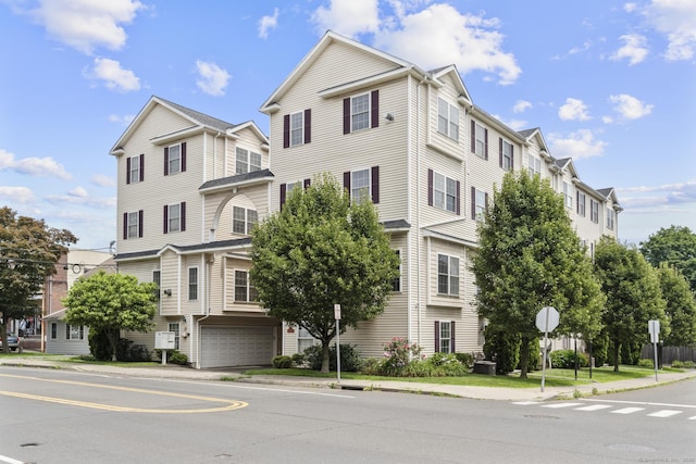 205 Hope St Unit 5, Stamford, CT 06906 - photo 1