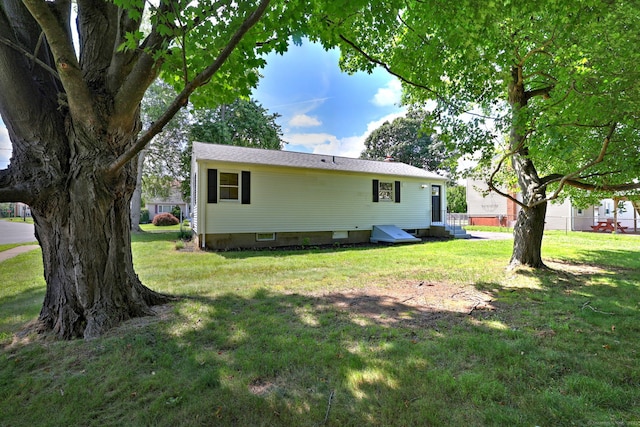 6 Overbrook Dr, East Hartford, CT 06118 - rear view of house with a lawn