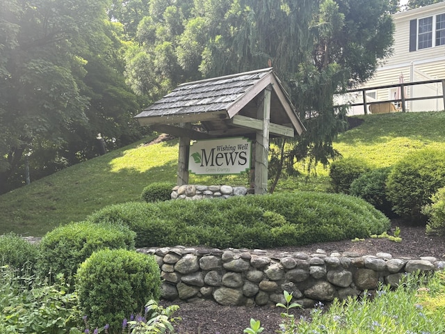 22 Wishing Well Ln Unit 22, New Milford, CT 06776 - view of community sign