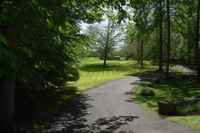 80 Lounsbury Ln, Ridgefield, CT 06877