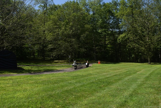 80 Lounsbury Ln, Ridgefield, CT 06877