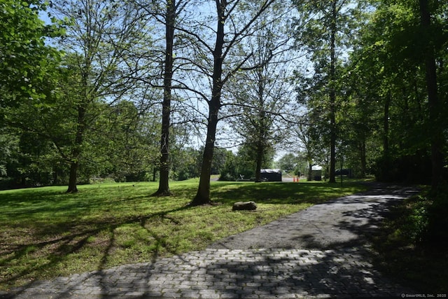 80 Lounsbury Ln, Ridgefield, CT 06877