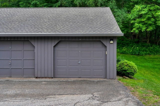 148 Conestoga Way Unit 148, Glastonbury, CT 06033 - view of garage