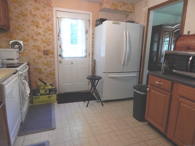 85 Bradford Rd, Torrington, CT 06790 - photo 2