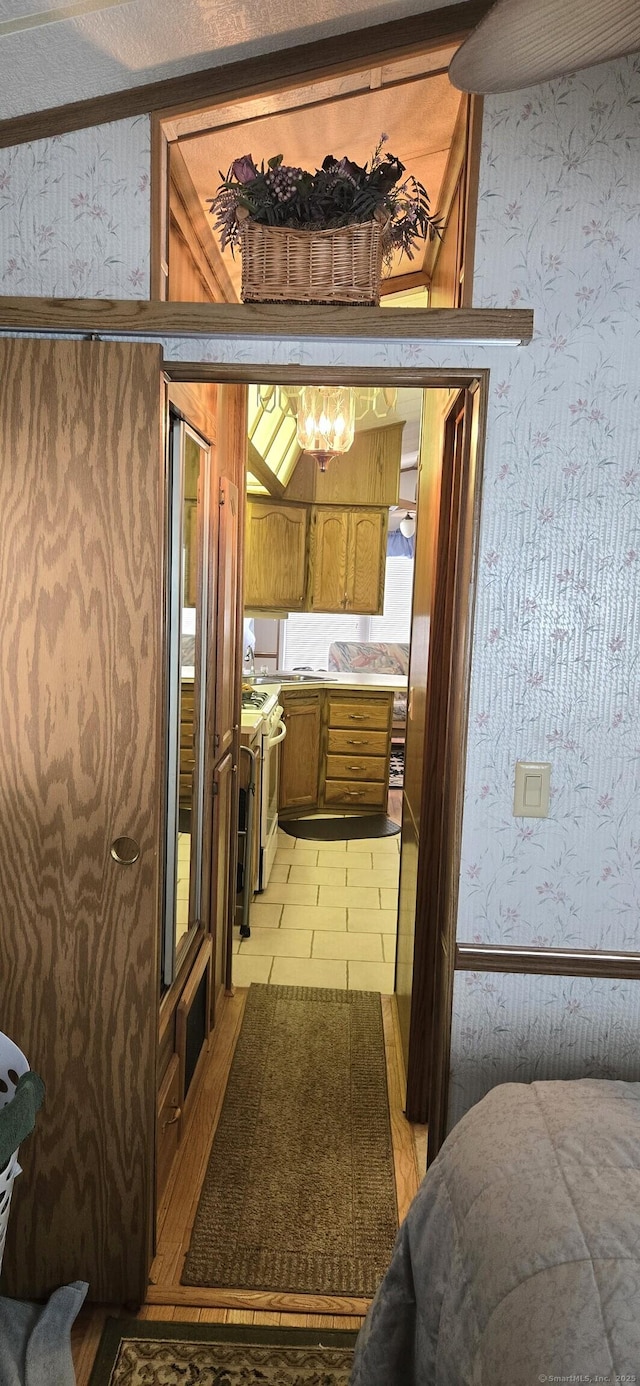 306 Old Colchester Rd Unit 197, Salem, CT 06420 - bedroom featuring wallpapered walls