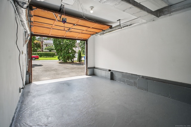 39 Wells Ave, Shelton, CT 06484 - view of garage