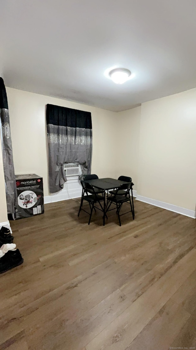 115 Lloyd St, New Haven, CT 06513 - dining area with wood finished floors
