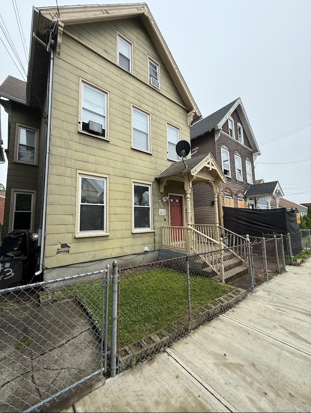 115 Lloyd St, New Haven, CT 06513 - view of front of house with a fenced front yard and a gate