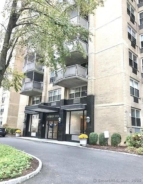 50 Glenbrook Rd Apt 9G, Stamford, CT 06902 - photo 18