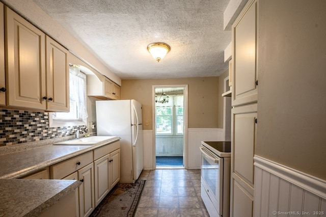 355 Evergreen Ave, Hamden, CT 06518 - photo 14