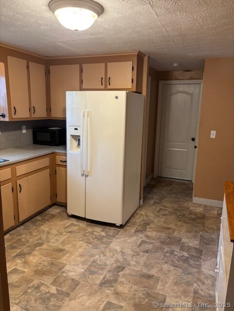 60 Impala Dr, Windham, CT 06226 - photo 7