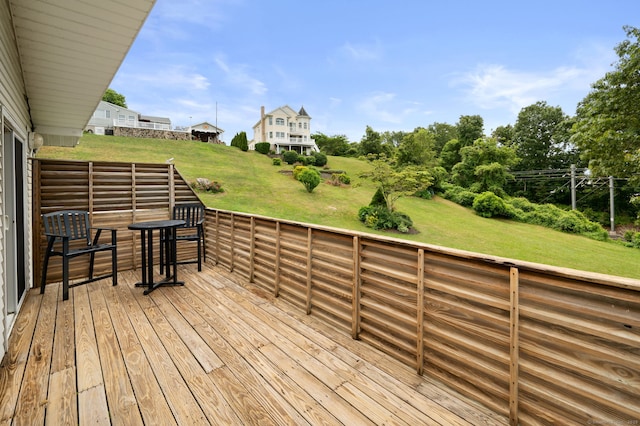 8 Griswold Dr, East Lyme, CT 06357 - wooden terrace with a lawn