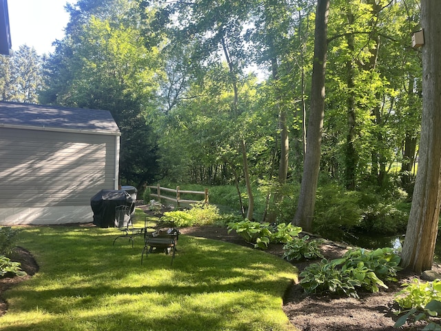 10 George St, Trumbull, CT 06611 - view of yard