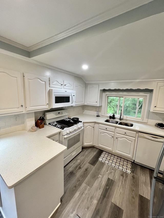 10 George St, Trumbull, CT 06611 - photo 7