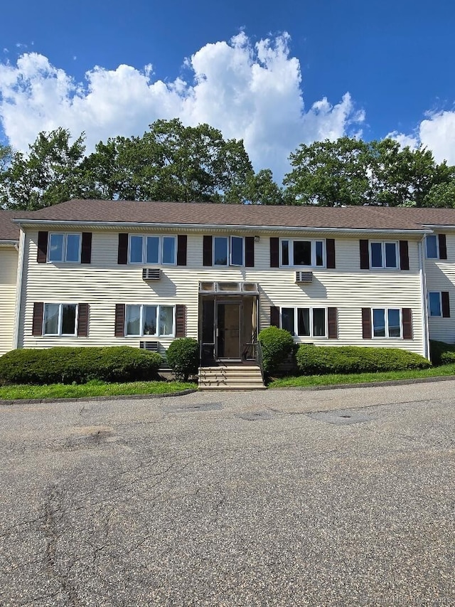 177 Lisle St Apt 5, Torrington, CT 06790 - view of front of property