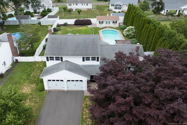 32 Patriot Ln, Newington, CT 06111 - bird's eye view of a pool