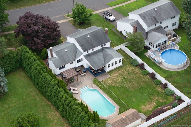 32 Patriot Ln, Newington, CT 06111 - bird's eye view of a pool