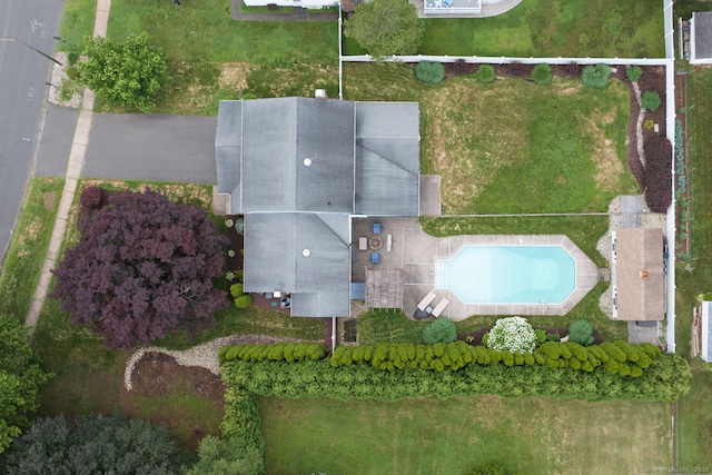 32 Patriot Ln, Newington, CT 06111 - bird's eye view of a pool