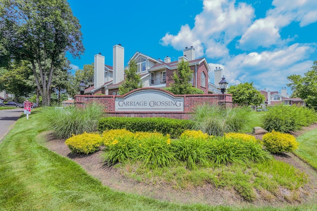 157 Carriage Crossing Ln Unit 157, Middletown, CT 06457 - community / neighborhood sign featuring a yard