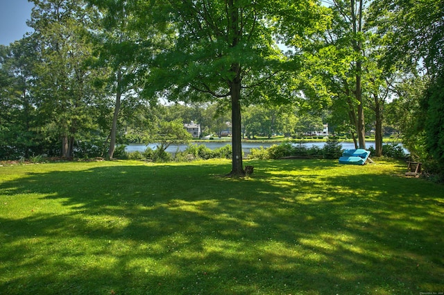 561 Winnepoge Dr, Fairfield, CT 06825 - photo 35